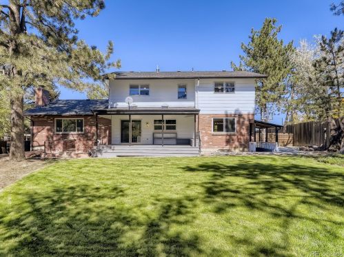 8894 Radcliff Ave, Denver CO  80237-2510 exterior