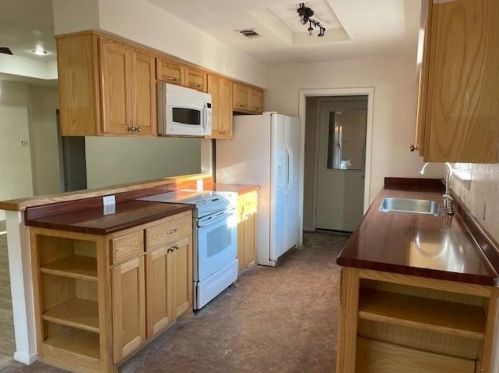 8508 Whitney Dr, Fort Worth TX  76108-2733 exterior