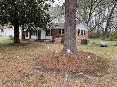 187 Brown Cir, Norris, GA 30828-8558