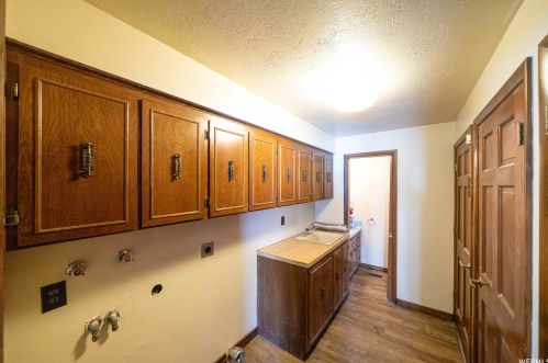 330 300, Hyrum UT 84319-1023 exterior