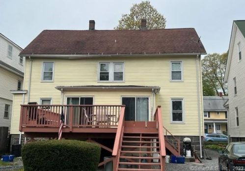 79 Oak Ridge St, Greenwich, CT 06830-5224