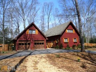 355 Mccartan Trl, Clarkesville, GA 30523-3824