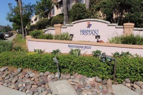11376 Via Rancho San Diego, El Cajon, CA 92019-5201