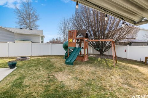 9178 Teton Est Dr, Taylorsville UT 84088-2311 exterior