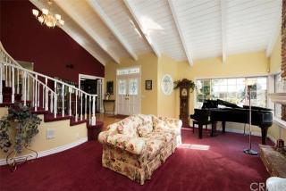 213 Borromeo Ave, Placentia, CA 92870-1943