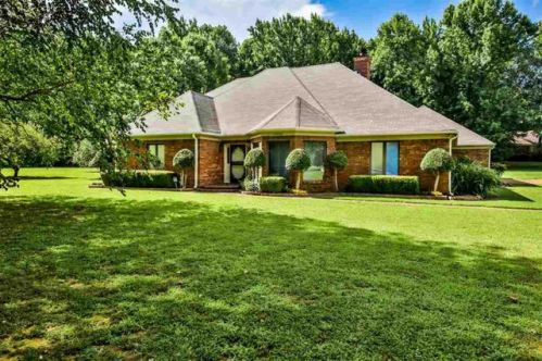 10236 Country Air Cv, Cordova, TN 38018-7100