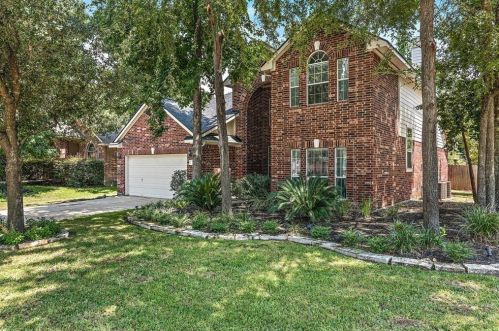 2 Hollow Glen Pl, Conroe TX  77385-3672 exterior