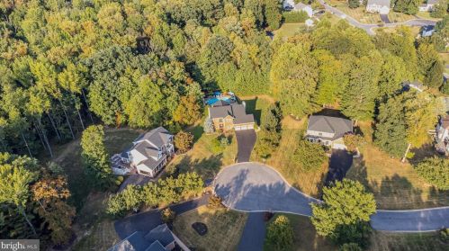 2318 Queensbury Dr, Fallston MD  21047-2928 exterior