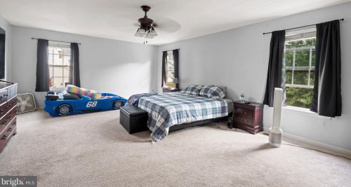18823 Pier Trail Dr, Triangle VA  22172-2347 exterior