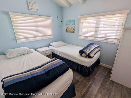 31 Amberjack Way, Lavallette NJ  08735-1506 exterior