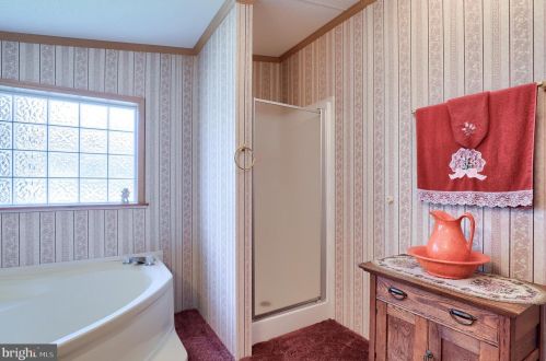 200 Cricklewood Ct, Lancaster PA  17603-2173 exterior