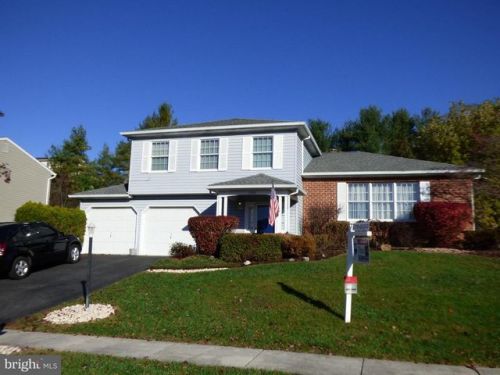 4520 Mance Dr, Harrisburg, PA 17112-8619