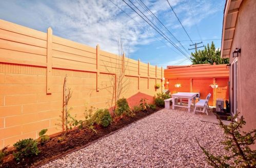 3127 Coolidge Ave, Anaheim CA  92801-6002 exterior