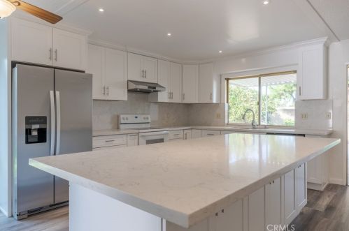 1641 Carnelian St, Anaheim CA  92802-2416 exterior