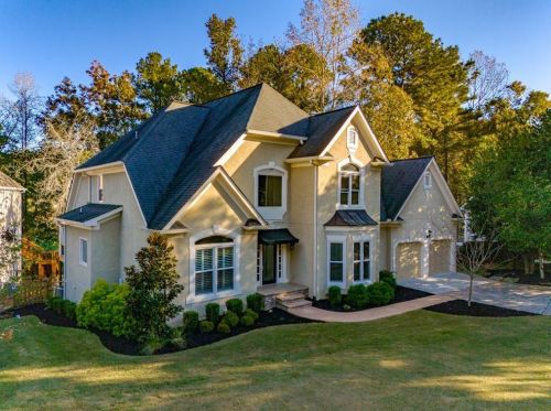 1002 Fairway Valley Dr, Holly Springs, GA 30189-6899