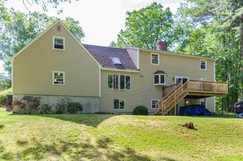 28 Castle Hill Rd, Pelham, NH 03076-2103