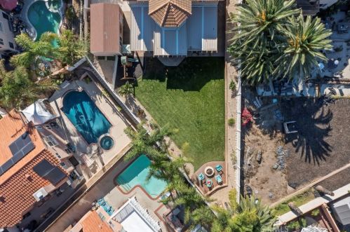 8517 Rosemary Dr, Riverside CA  92508-2921 exterior