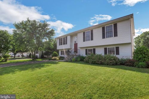 7021 Justin Ct, Remington, VA 22734-9410