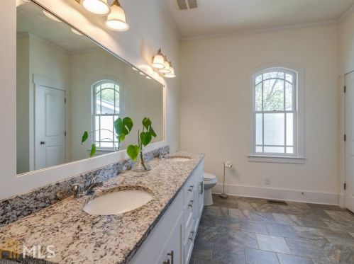 466 Hemlock Cir, Atlanta GA  30316-1838 exterior