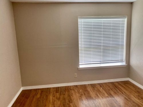 2001 Santa Anna Dr, Garland TX  75042-5060 exterior