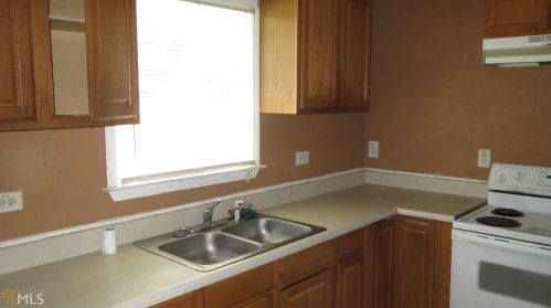 2718 Harris St, Atlanta GA  30344-6925 exterior