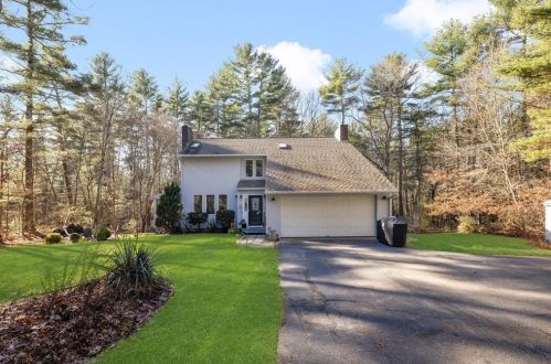 125 Fry Pond Rd, West Greenwich, RI 02817-2136