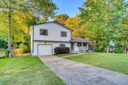 680 Lowell Dr, Marietta, GA 30008-3771