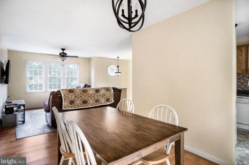 336 Windsong Rd, Harpers Ferry WV  25425-5485 exterior