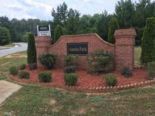 508 Sprayberry Dr, Stockbridge GA  30281-9224 exterior