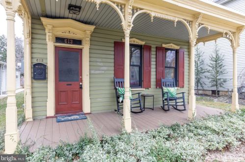 613 Hanover St, Carlisle, PA 17013-1934