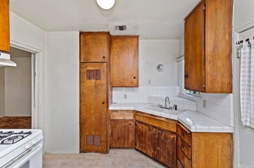 4123 Dwight Ave, Riverside CA  92507-5255 exterior