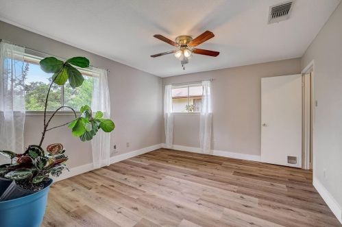 6535 Fair Vly Trl, Austin TX  78749-1250 exterior