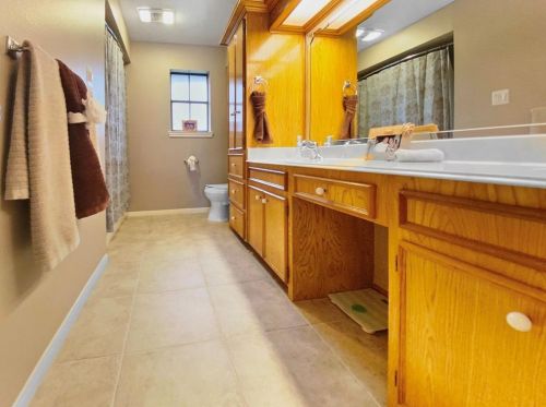 49 Colony Sq, Angleton TX 77515-3644 exterior