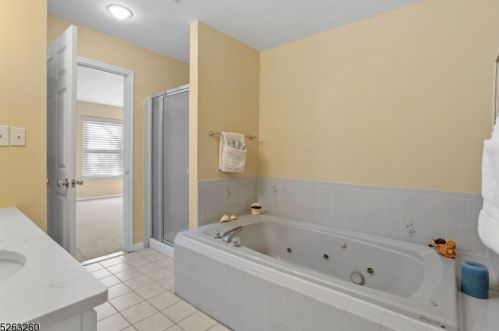 20 Grant Way, Princeton NJ  08540-1600 exterior