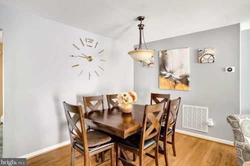 10383 Green Holly Ter, Silver Spring MD 20902-5803 exterior