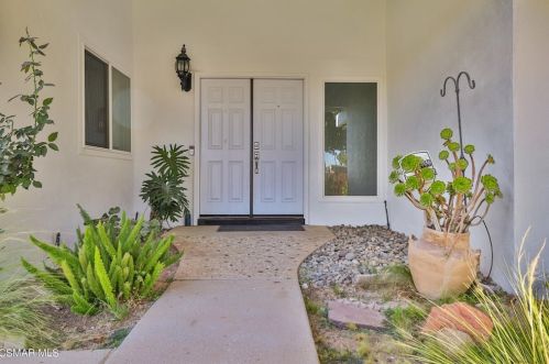 4961 Abilene St, Simi Valley, CA 93063-1435