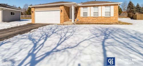 8 Caribou Ct, Lemont, IL 60490-1011