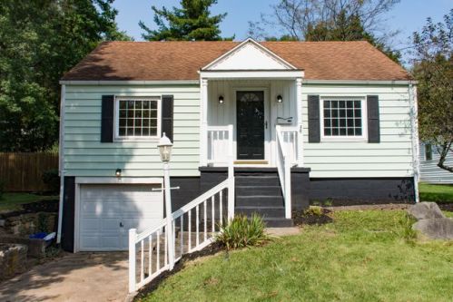 705 Lakeview Dr, Parkersburg, WV 26104-1013