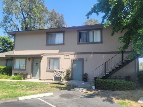 1706 Normandy Pl, Santa Ana CA 92705-4337 exterior
