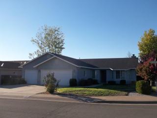 2108 Hacienda St, Redding, CA 96003-9047