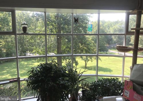 2890 Spg Lk Dr, Davidsonville MD 21035-1230 exterior