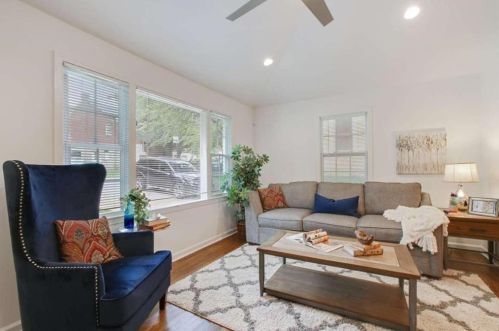 355 Laquita Dr, Atlanta GA  30315-6610 exterior
