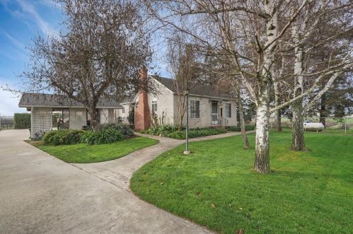 4330 Peltier Rd, Lodi, CA 95242-9622