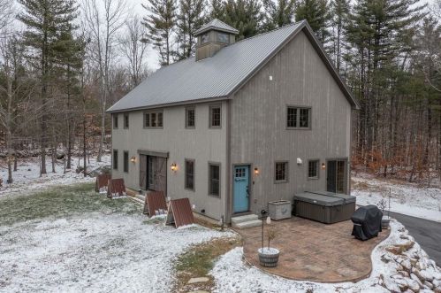 22 Bailey Way, Barrington, NH 03884-7204