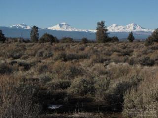 8182 77th St, Eagle Crest, OR 97756-9075