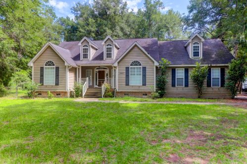 2483 Rockland Ave, Wadmalaw Is, SC 29487-6908