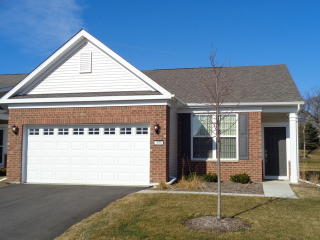 2890 Stoney Creek Dr, Hoffman Estates, IL 60124-3108