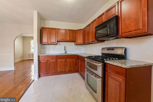 4617 Woodland Ave, Camden NJ  08110-6429 exterior