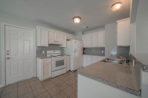 1717 Longview St, Conroe TX  77301-4078 exterior