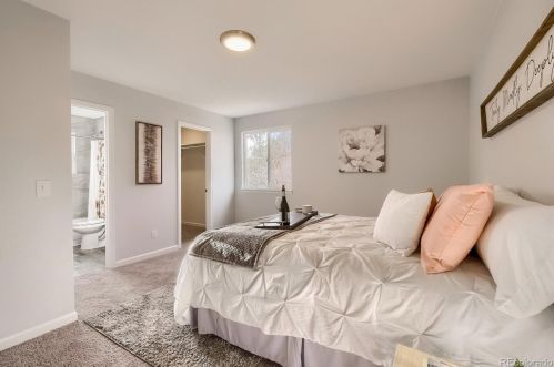 4883 Quintero Cir, Denver CO  80015-1835 exterior